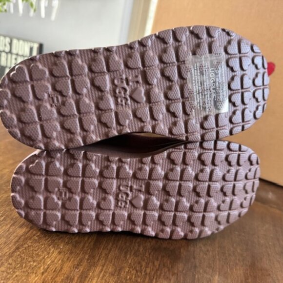 UGG I Heart Knit Slouchy Boots - New with Box - Picture 6 of 6